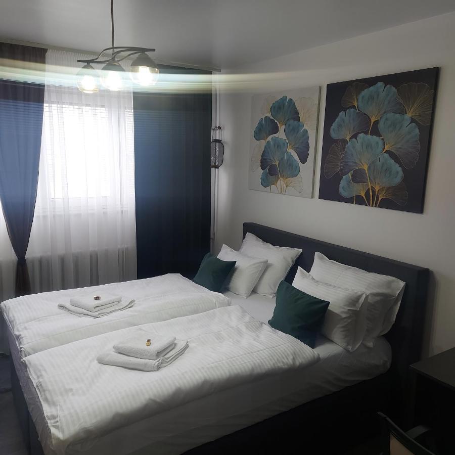Apartman Pozoriste Penthaus Banja Luka Exterior foto