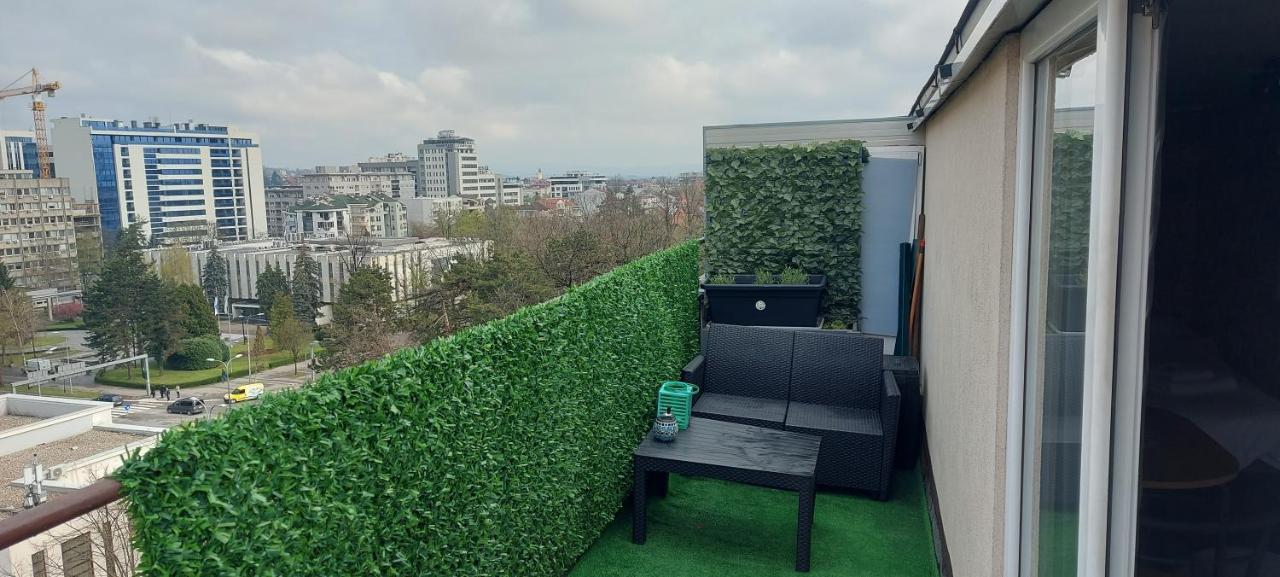 Apartman Pozoriste Penthaus Banja Luka Exterior foto